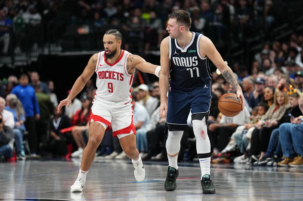 在压力下的 在压力下的